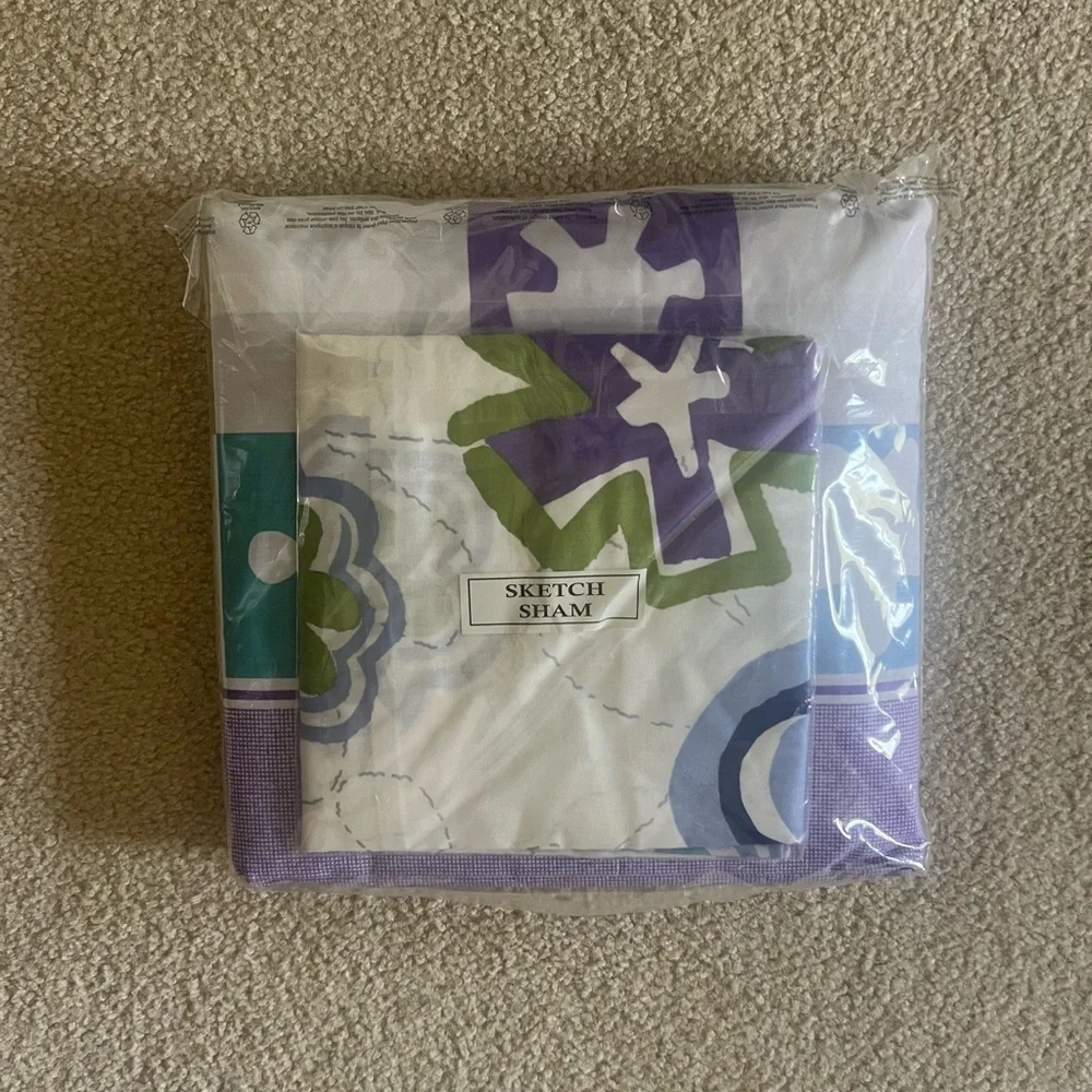 BRAND NEW Girls Twin Bed Sheet and Sham Set